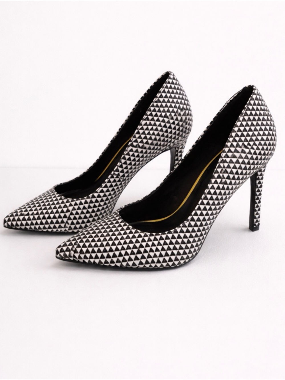 Nine West Black & White Geometric Heels | Pointed Toe Stiletto Pumps | Size 7
